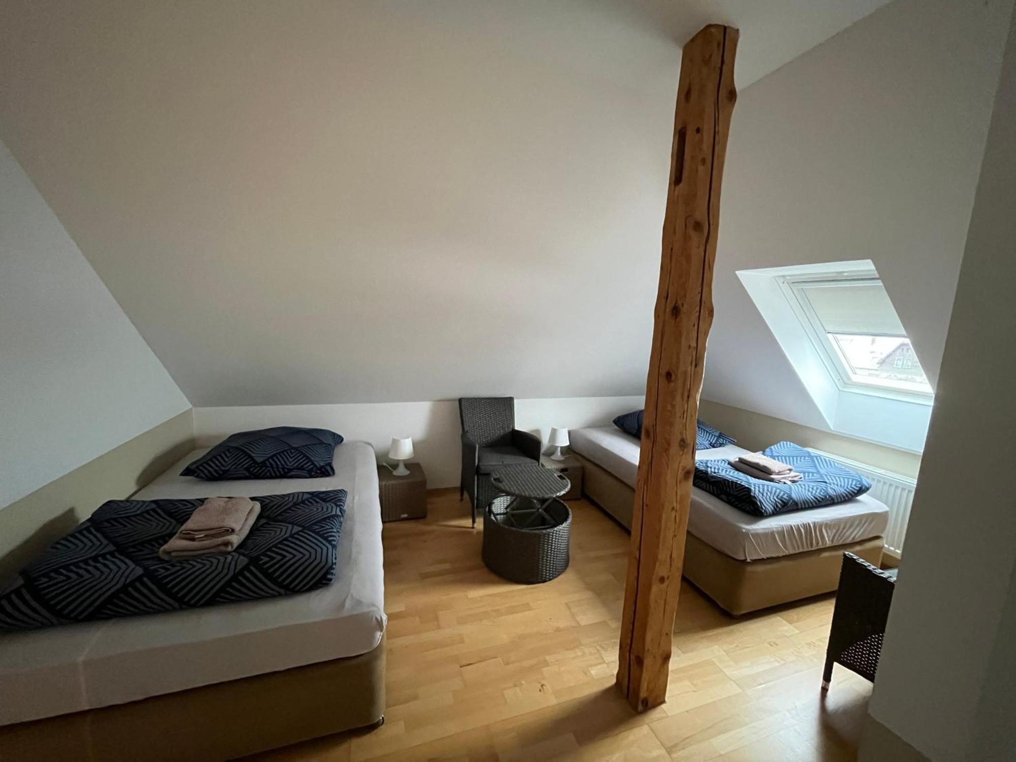 Doppelzimmer-Bad-Kuehlschrank-Tv-19 Meine Eksteriør bilde